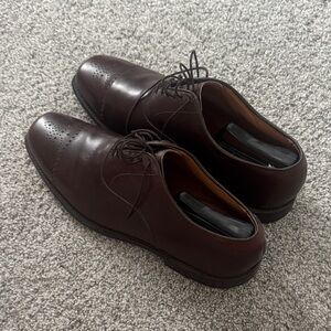 Classic Brown Leather Men's Dress Shoes - Allen Edmonds - size 11